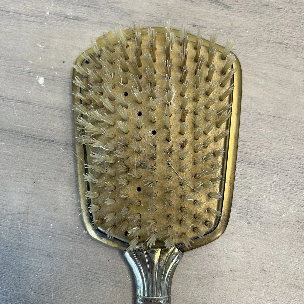 Vintage Floral Vanity Hairbrush – Gold Handle & Embossed Back –‎ 1950s-60s